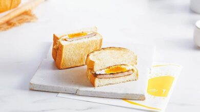 連鎖早餐店「早安美芝城」推出「朝食吐司系列」，搭配多種早午組合餐，於今（27日）起於早安美芝城全台概念店開賣。（早安美芝城提供）
