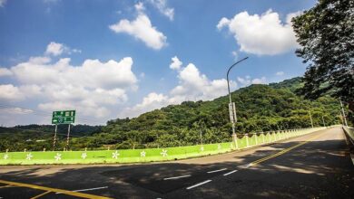 新竹縣內灣和尖石風景區年節車潮多，縣府規畫替代道路，竹東方向從內灣120線走永豐橋到台3線。（羅浚濱攝）