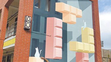 新北市文化局推出新月紅樓牆面彩繪「Tetris俄羅斯方塊3D彩繪牆」，邀民眾來拍照打卡。（新北市文化局提供／葉德正新北傳真）