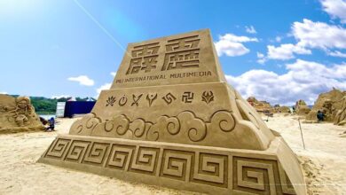 2022福隆國際沙雕藝術季與臺灣最經典IP「霹靂」聯名打造「霹靂傳奇‧掌中天下」。　圖：福容大飯店福隆／提供