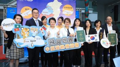 台灣虎航新添台中國際航線-盧市長表示中台灣一起熱情迎客。　圖：台中市政府／提供